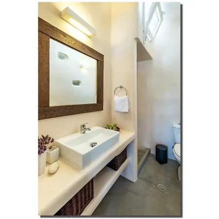 Exochi Traditional Apartment Krotiri