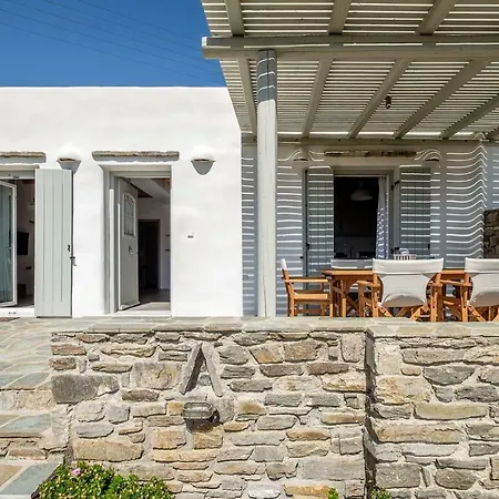 Exochi Traditional * Krotiri