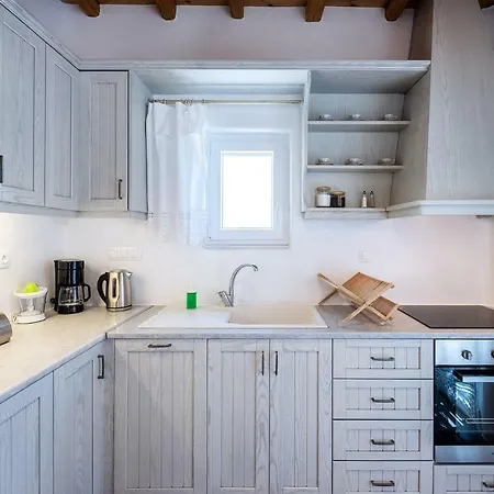 Apartment Exochi Traditional